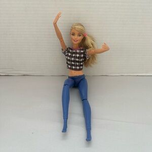 Barbie Made to Move Doll Yoga Fitness Blonde Hair
Articulated Jointed